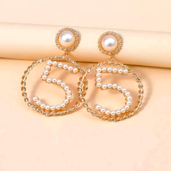 Number five - Picture 1 of 2